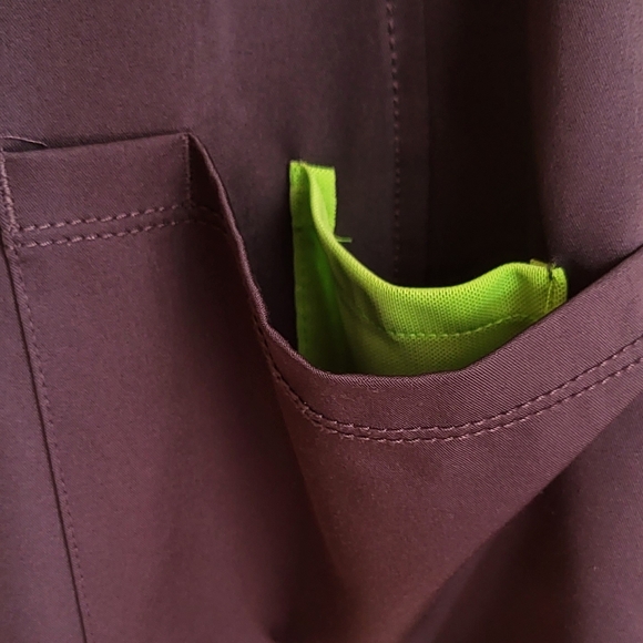 Scrub Set - Picture 8 of 10